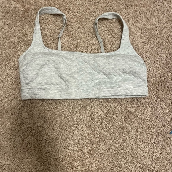 Gilly Hicks Gray quilted Sports Bra with Adjustable Straps size L - Picture 1 of 5